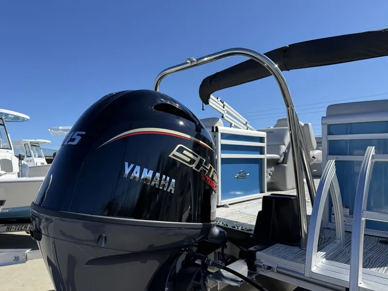 Slide: The Image of SunCatcher Select Series 22RC-YAMAHA VF115 SHO 2026 - 4