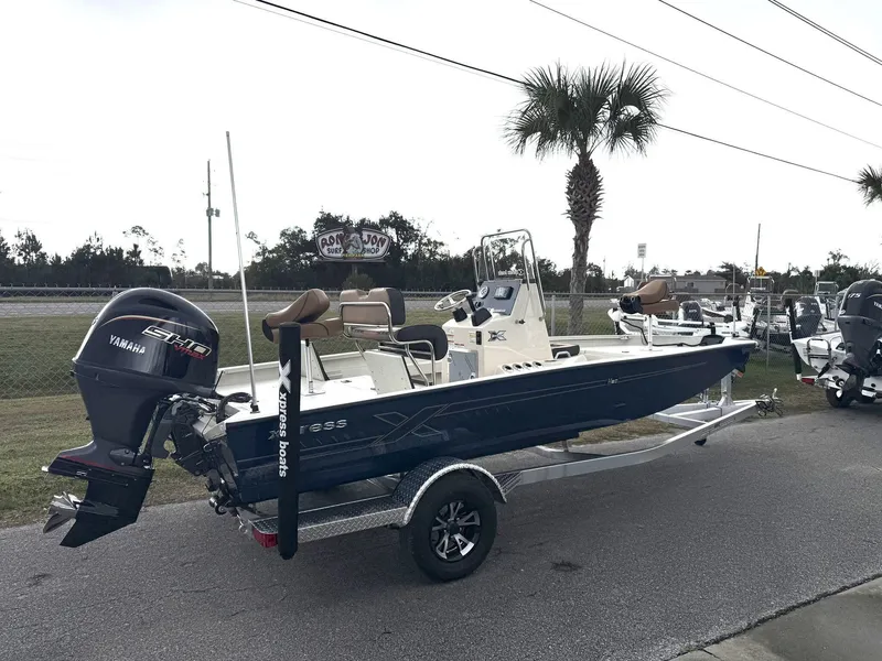 Slide: The Image of Xpress Hyper-Lift Bay Series H20 BAY W/ HYD STEERING 2026 - 2