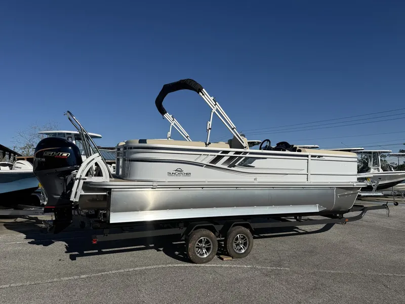 Slide: The Image of SunCatcher Select Series 322RC 2026 - 2