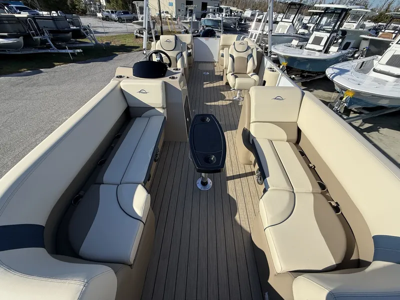 Slide: The Image of SunCatcher Select Series 322RC-YAMAHA VF175 SHO 2026 - 7