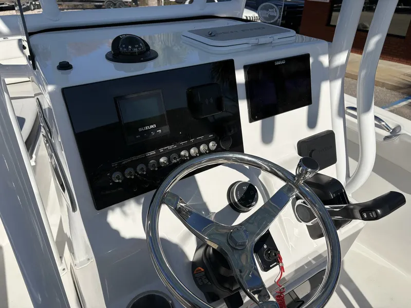 Slide: The Image of Sea Pro 225FLX Sandbar 2025 - 15