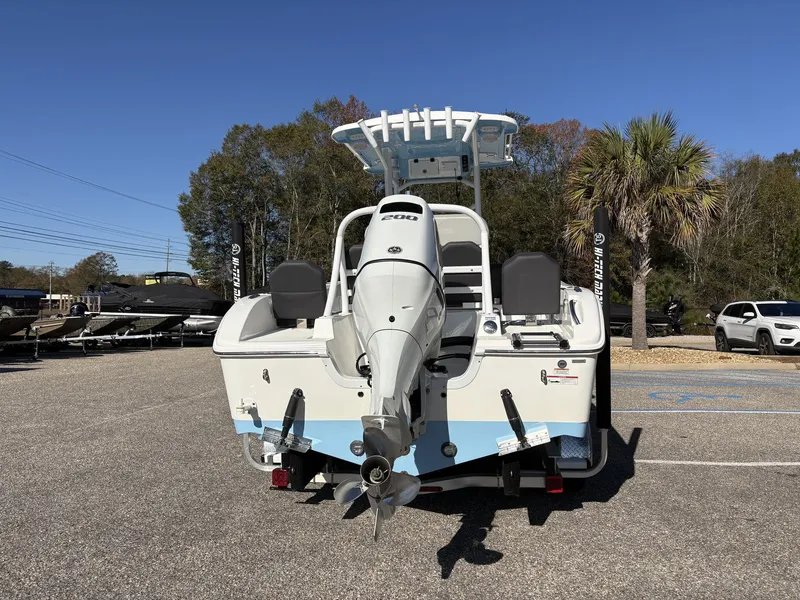 Slide: The Image of Sea Pro 225FLX Sandbar 2025 - 16