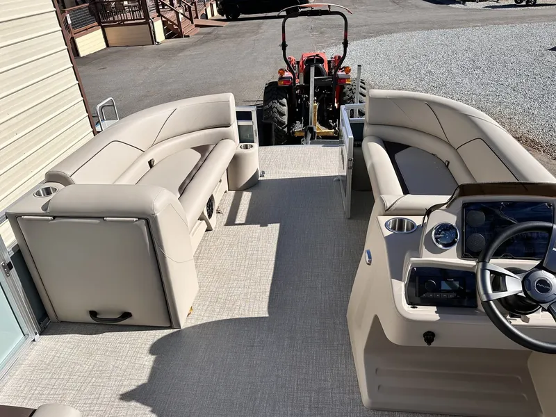 Slide: The Image of Avalon Venture Cruise - 21' 2026 - 7