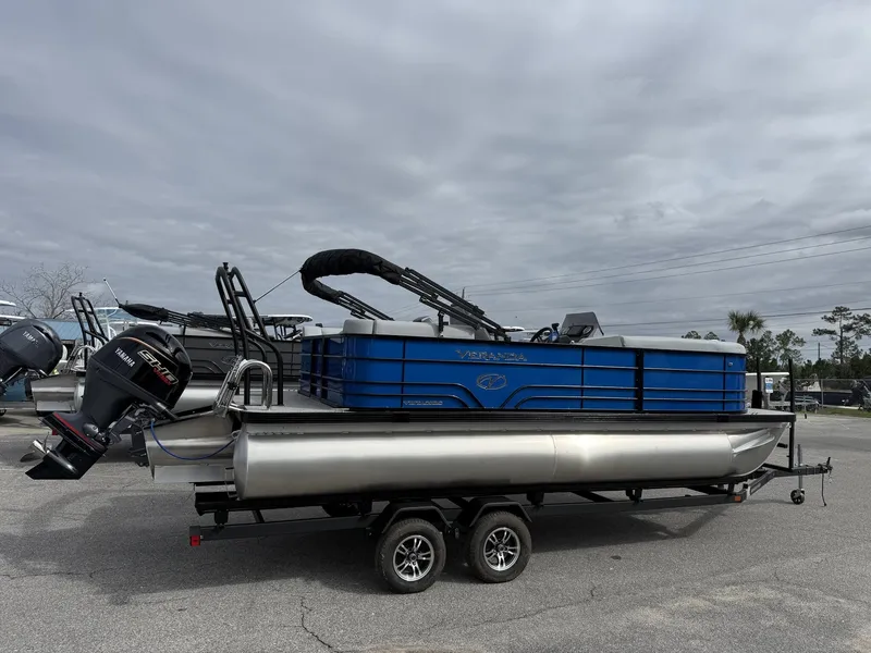 Slide: The Image of Veranda Vista View 20RC 2026 - 2