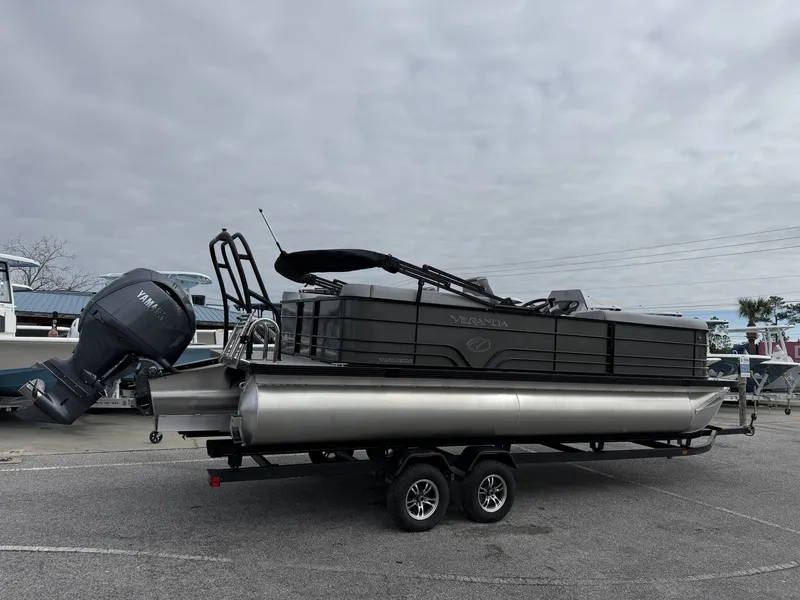 Slide: The Image of Veranda Vista View 22RC 2026 - 2