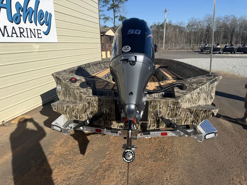 Slide: The Image of Excel 183 Tomahawk 2026 - 3