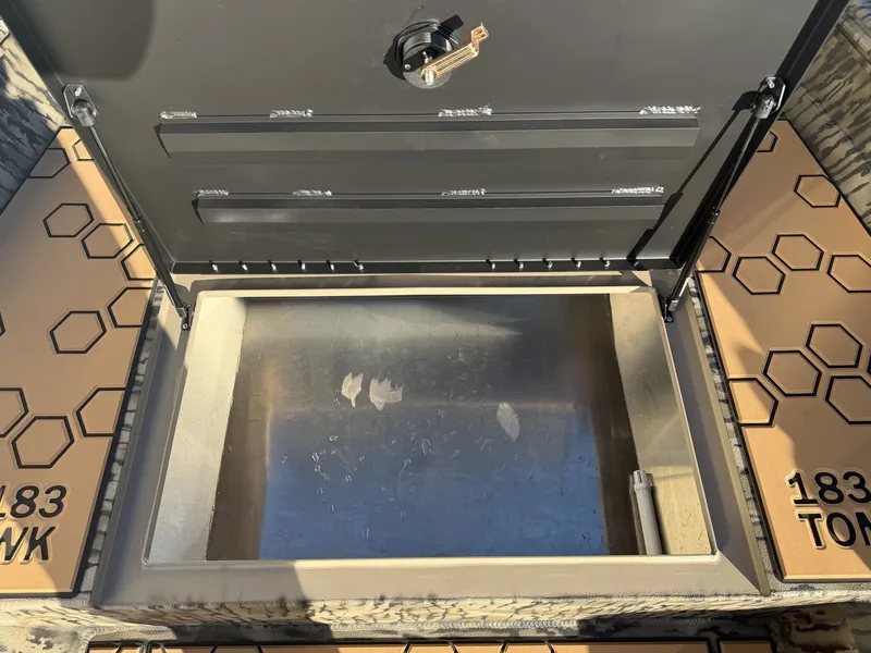 Slide: The Image of Excel 183 Tomahawk 2026 - 8