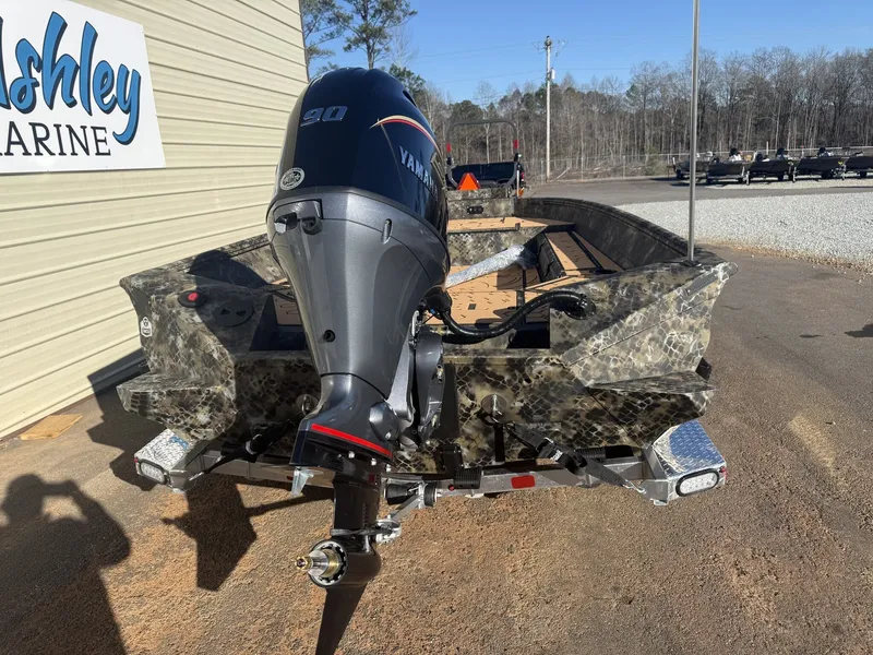 Slide: The Image of Excel 183 Tomahawk 2026 - 4