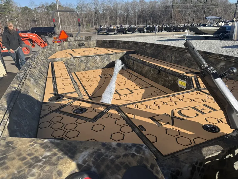 Slide: The Image of Excel 183 Tomahawk 2026 - 5