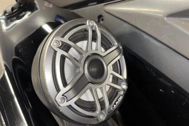Slide: The Image of Speaker on 2020 Yamaha WaveRunner FX Cruiser SVHO, featuring JL Audio marine speaker. - 3