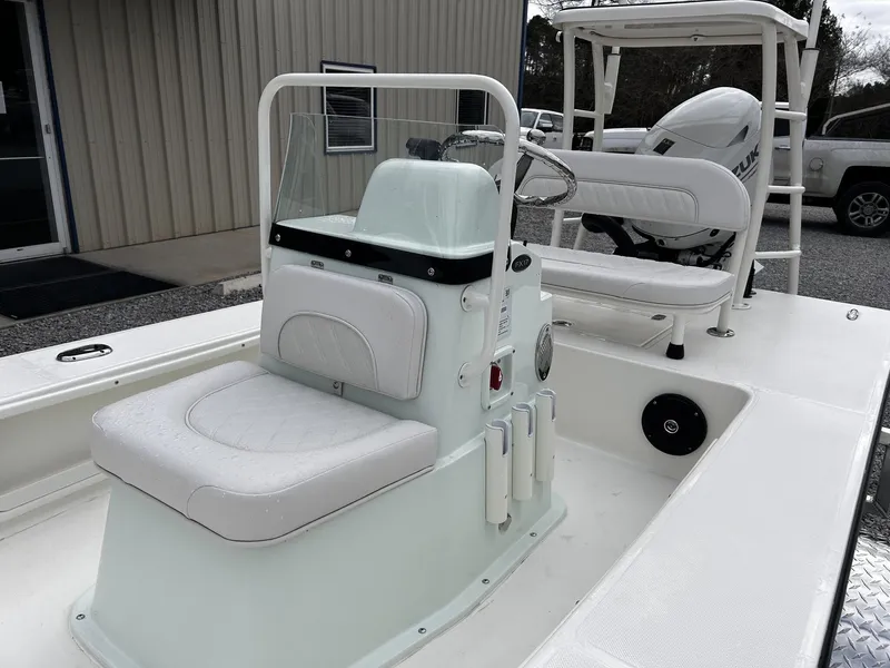 Slide: The Image of Spyder FX17 Flicker 2026 - 11