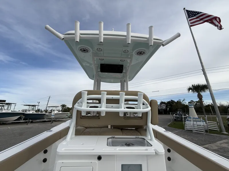 Slide: The Image of Blazer Bay Makaira 2600 2026 - 15