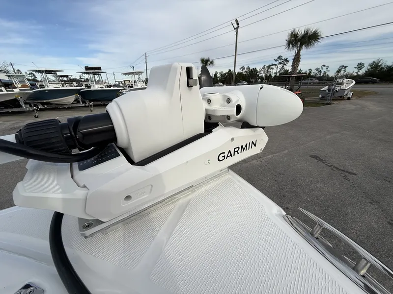 Slide: The Image of Blazer Bay Makaira 2600 2026 - 7