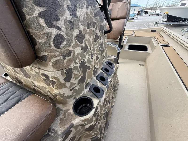 Slide: The Image of Excel 220 Bay Pro Elite 2026 - 9