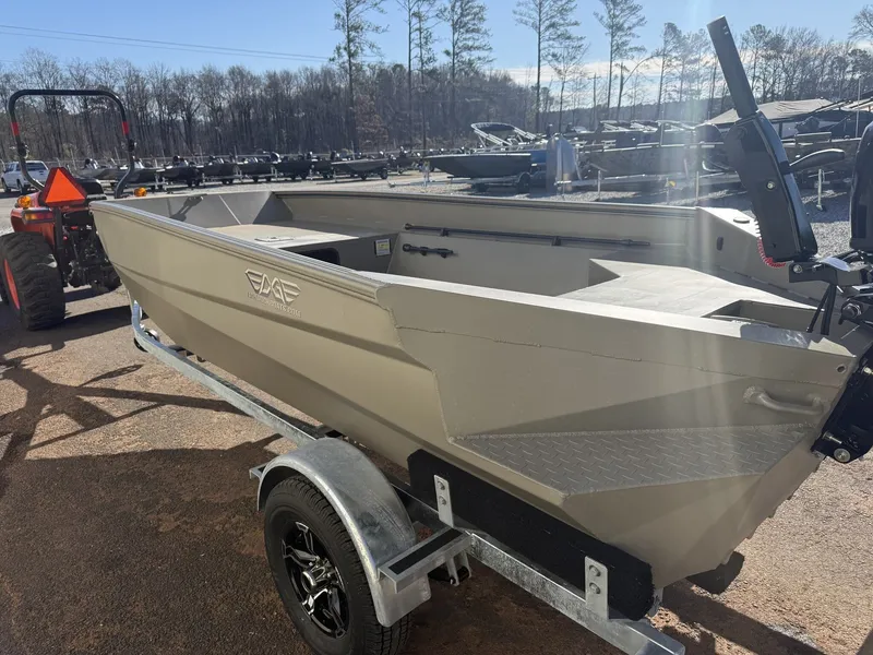 Slide: The Image of Edge Boats Sportsman 553DB 2026 - 6