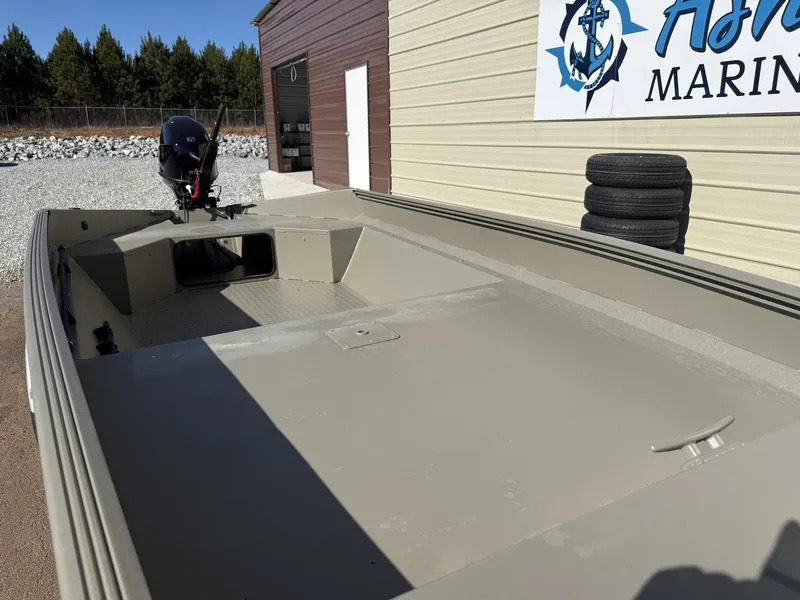 Slide: The Image of Edge Duck Boats Sportsman Series 656DB MID DECK 2026 - 3