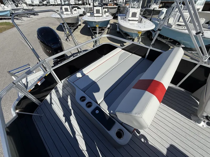 Slide: The Image of SunCatcher Select Series 322SL 2026 - 9