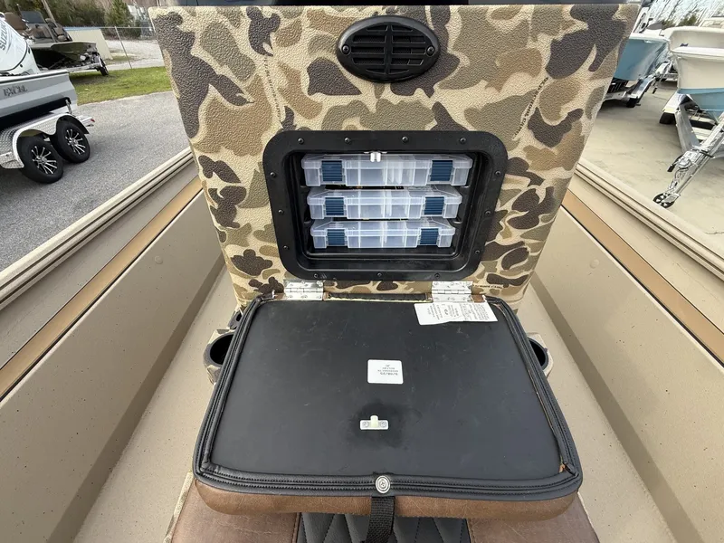 Slide: The Image of Excel 220 Bay Pro Elite 2026 - 4