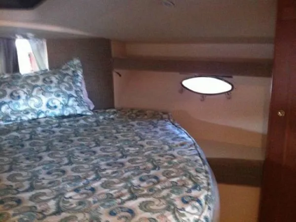 Slide: The Image of Silverton 360 Express 1999 - 8