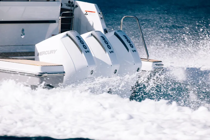 Slide: The Image of Beneteau Antares 12 Coupe 2026 cruising on open sea. - 4