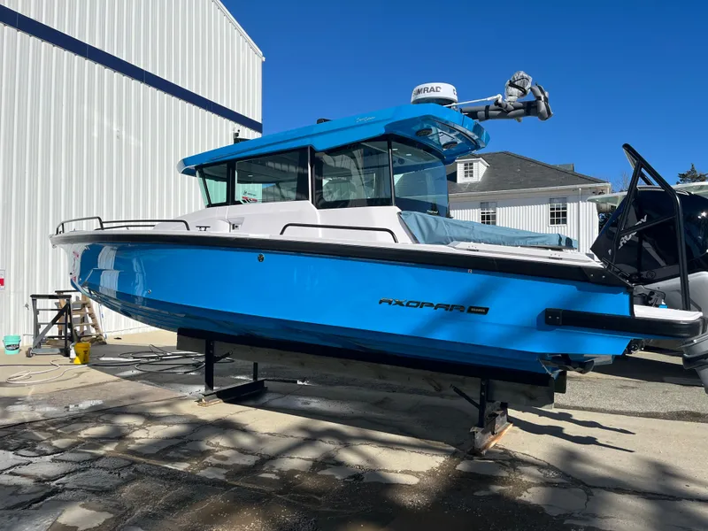 The Image of Axopar 29 XC Cross Cabin 2026 - 0