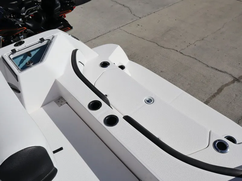 Slide: The Image of Yamaha 220 FSH SPT 2024 - 16