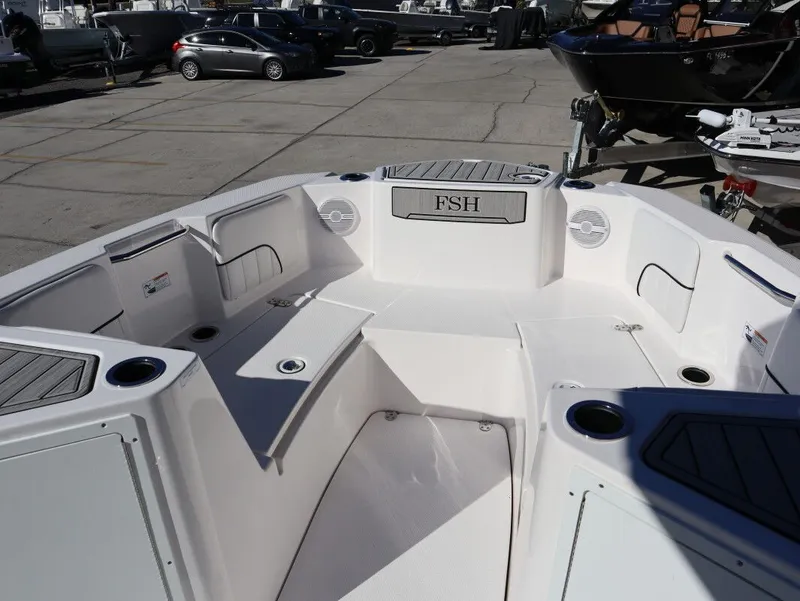 Slide: The Image of Yamaha 220 FSH SPT 2024 - 9