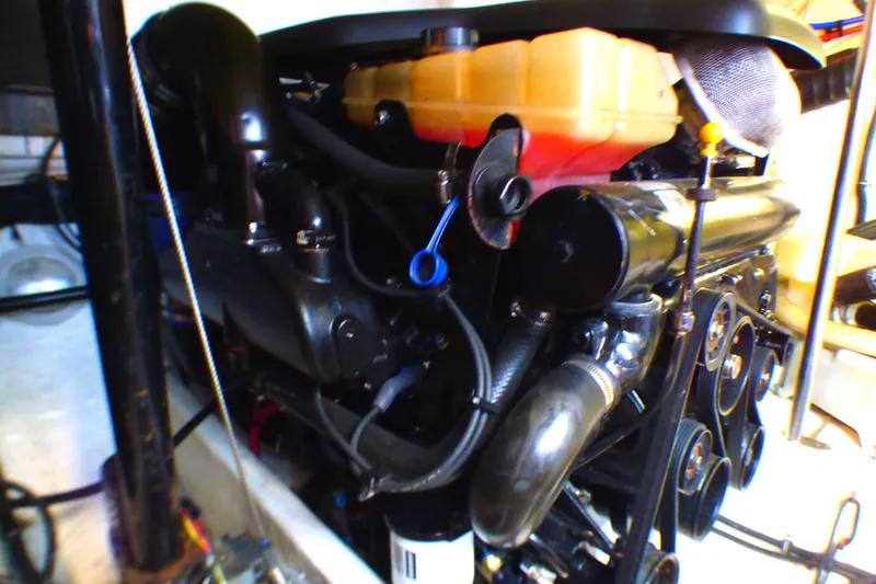 Slide: The Image of Formula 37 Performance Cruiser 2003 - 70