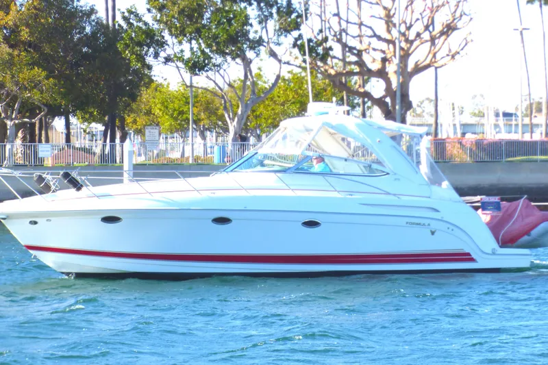 Slide: The Image of Formula 37 Performance Cruiser 2003 - 81