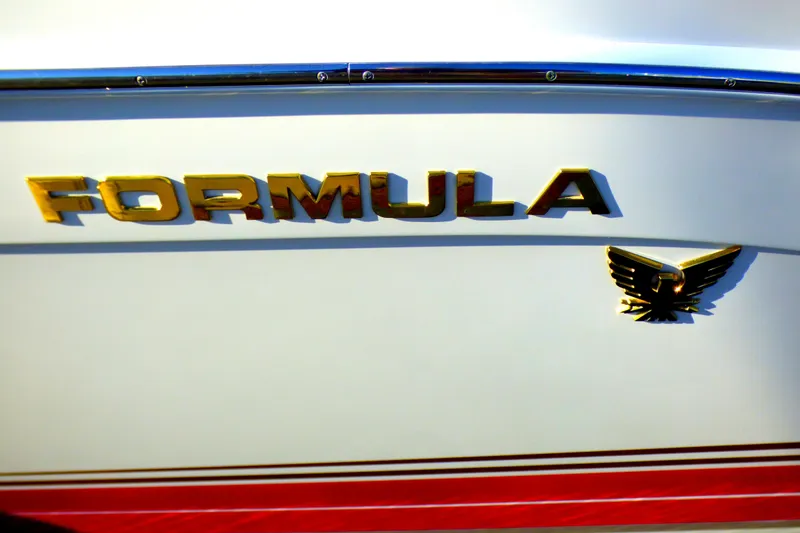 Slide: The Image of Formula 37 Performance Cruiser 2003 - 85