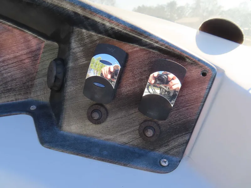 Slide: The Image of Crestliner 220 RALLY 2019 - 18