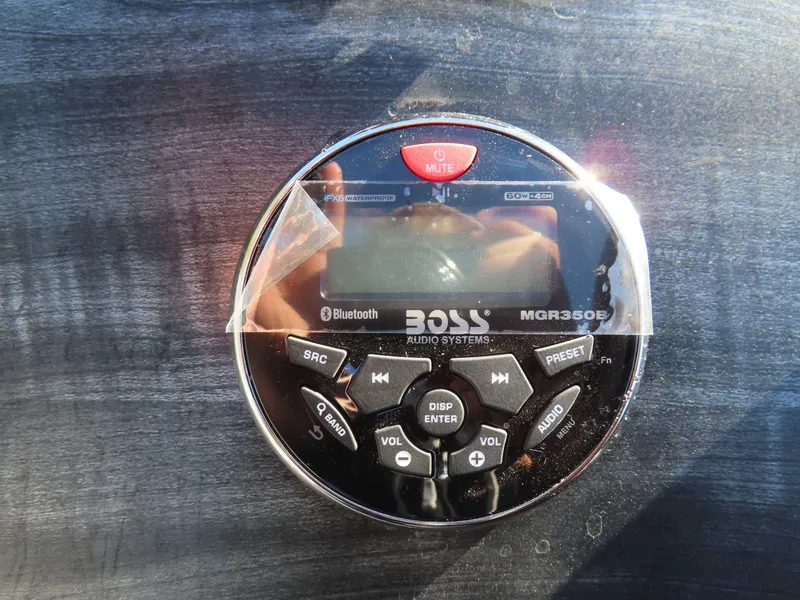 Slide: The Image of Crestliner 220 RALLY 2019 - 21