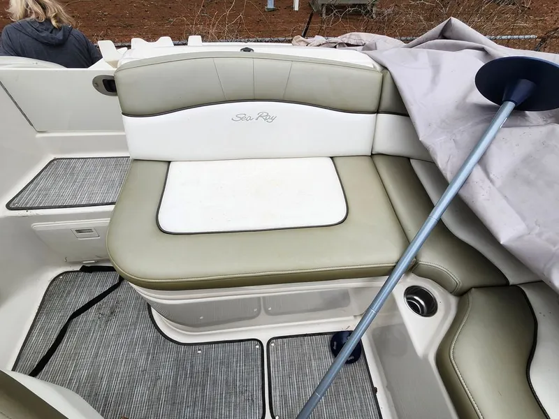 Slide: The Image of Sea Ray 200 Sundeck 2006 - 6