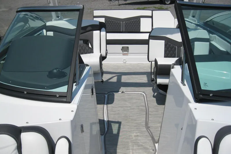 Slide: The Image of Close-up of 2025 Monterey 278SS Super Sport boat deck hardware. - 15