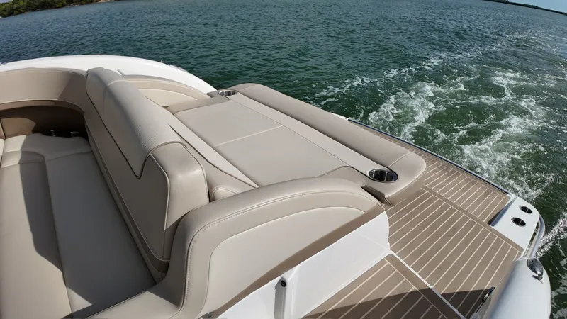 Slide: The Image of Formula 350 CBR 2016 - 19