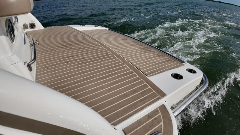 Slide: The Image of Formula 350 CBR 2016 - 20