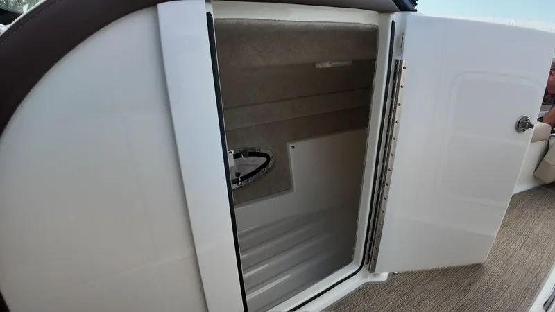 Slide: The Image of Formula 350 CBR 2016 - 24