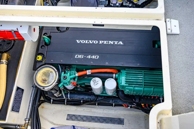 Slide: The Image of Volvo Penta D6-440 engine in 2020 Targa 32 boat, detailed view. - 16