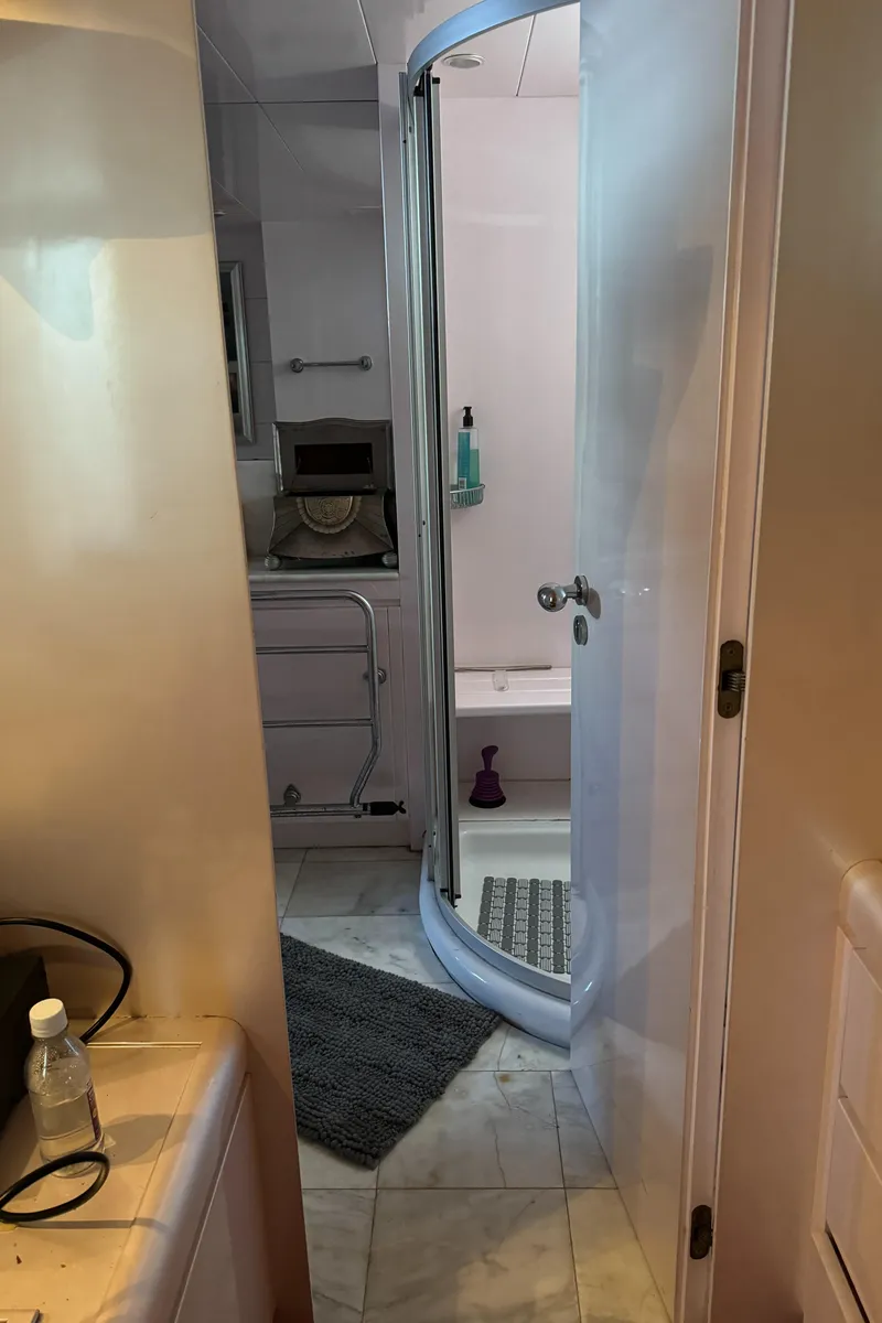 Slide: The Image of Versilcraft Challenger Motor Yacht 1990 - 59