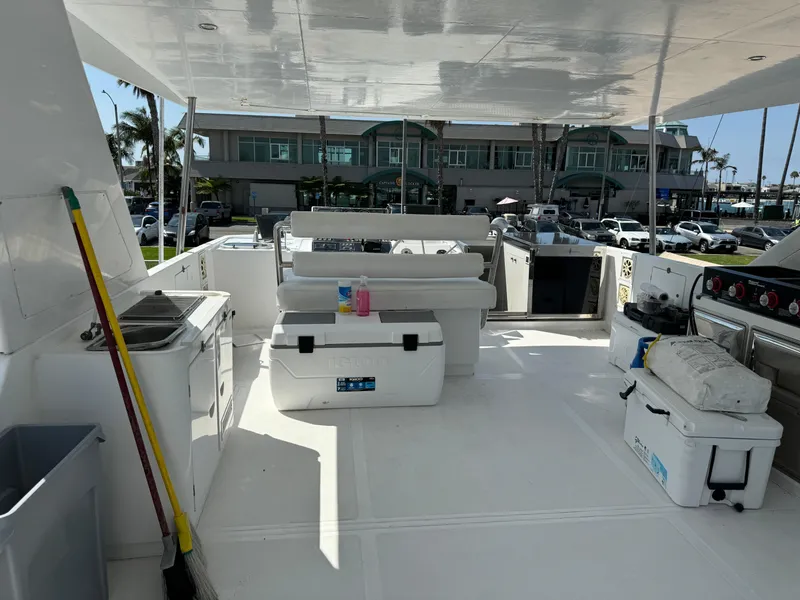 Slide: The Image of Versilcraft Challenger Motor Yacht 1990 - 78