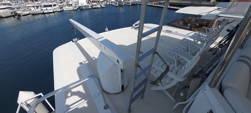 Slide: The Image of Versilcraft Challenger Motor Yacht 1990 - 81