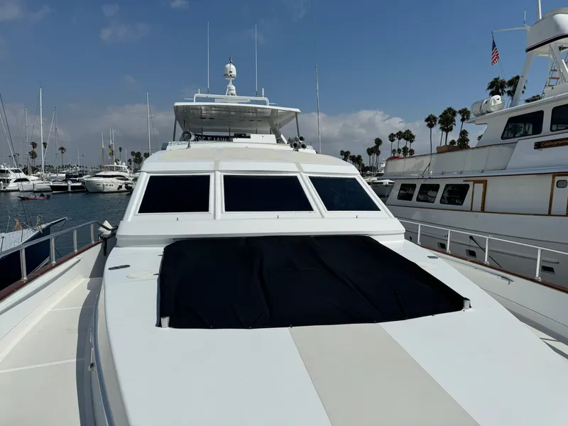Slide: The Image of Versilcraft Challenger Motor Yacht 1990 - 85