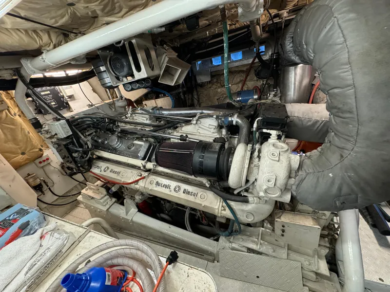 Slide: The Image of Versilcraft Challenger Motor Yacht 1990 - 93