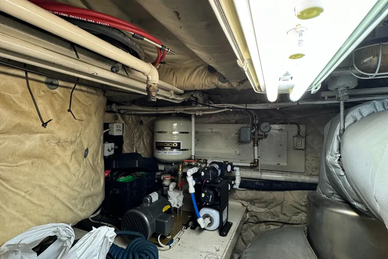 Slide: The Image of Versilcraft Challenger Motor Yacht 1990 - 97