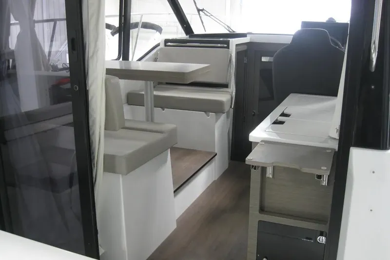 Slide: The Image of Control panel of Jeanneau NC 895 Series 2, 2026 model, featuring Zipwake system. - 16