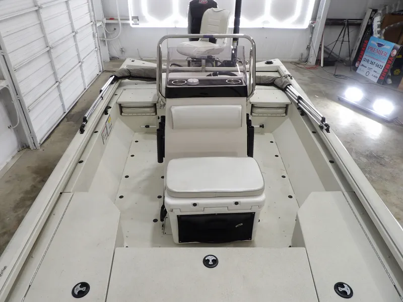 Slide: The Image of Ranger RB200 2023 - 16