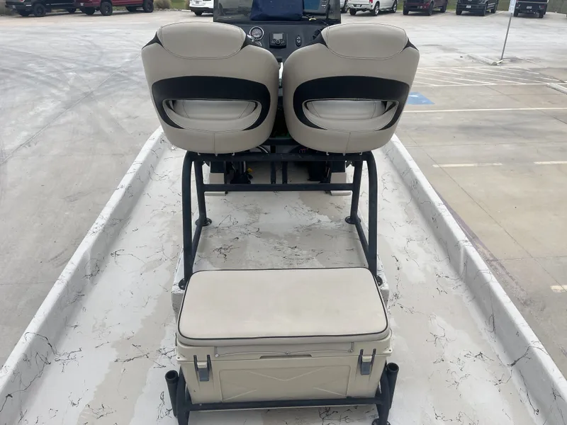 Slide: The Image of Shoalwater 23 Cat 2017 - 25