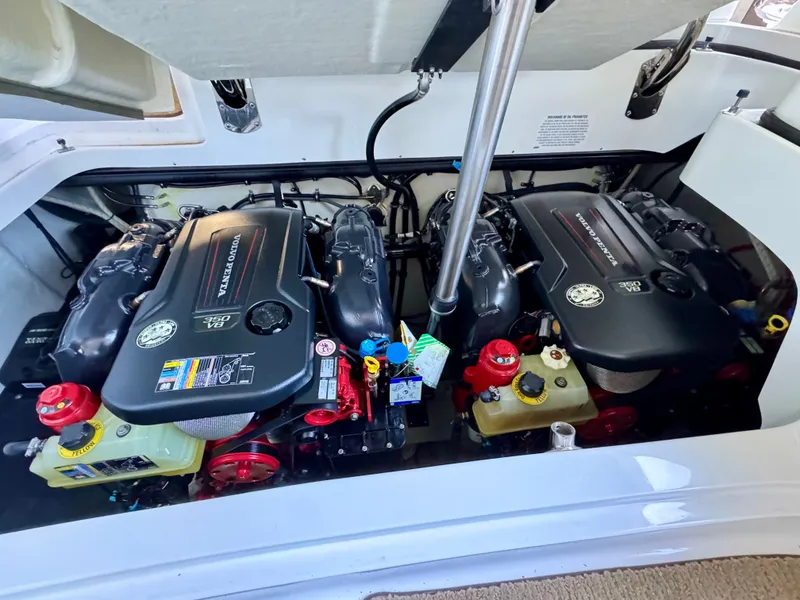 Slide: The Image of Cobalt R35 2018 - 36