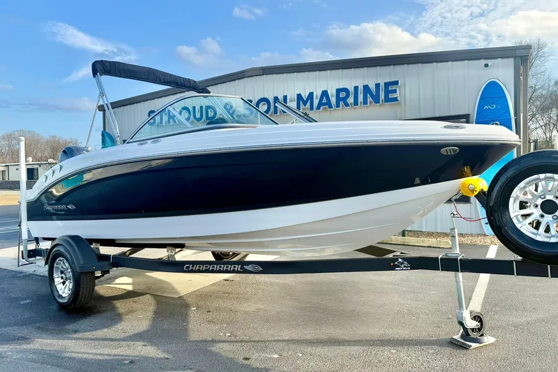Slide: The Image of 2024 Chaparral 19 SSi OB boat on trailer at Stroud & Son Marine. - 7