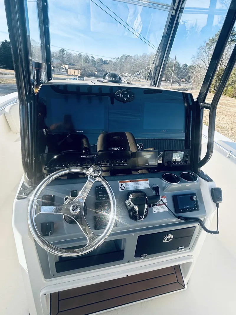 Slide: The Image of Cobia 280 Center Console 2022 - 5